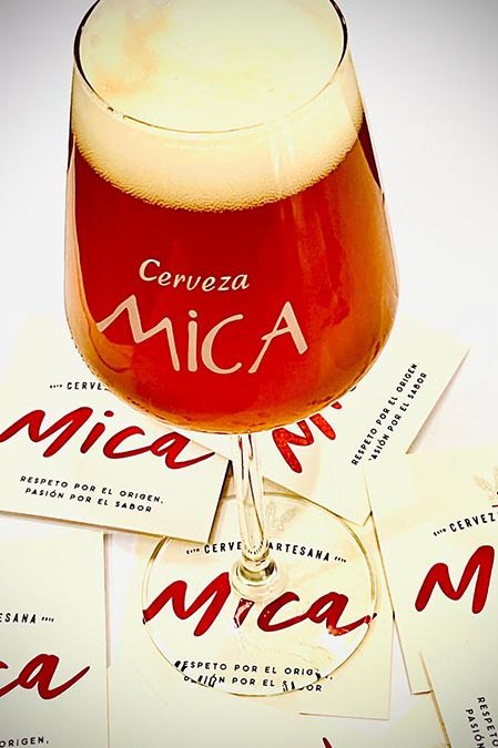 Cerveza Mica presume de su «un alto componente social y medioambiental»